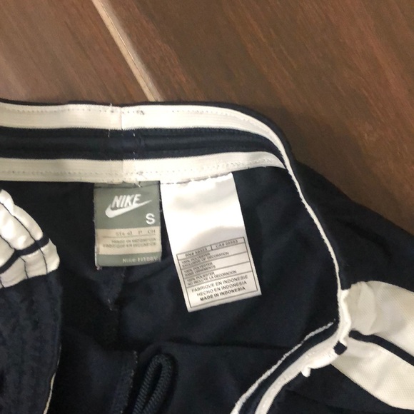 Nike athletic shorts - Picture 2 of 2